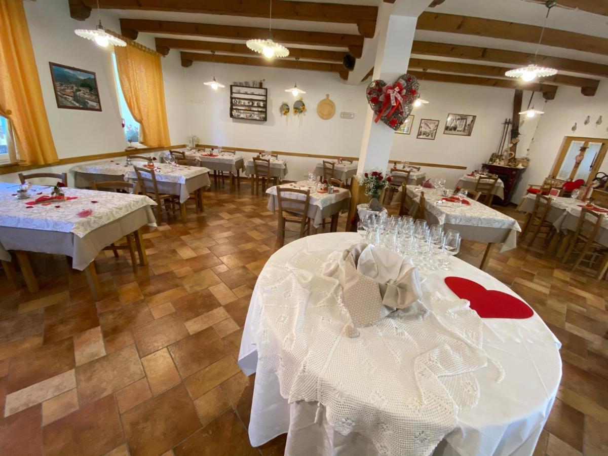 Hotel Al Castello Artegna Esterno foto