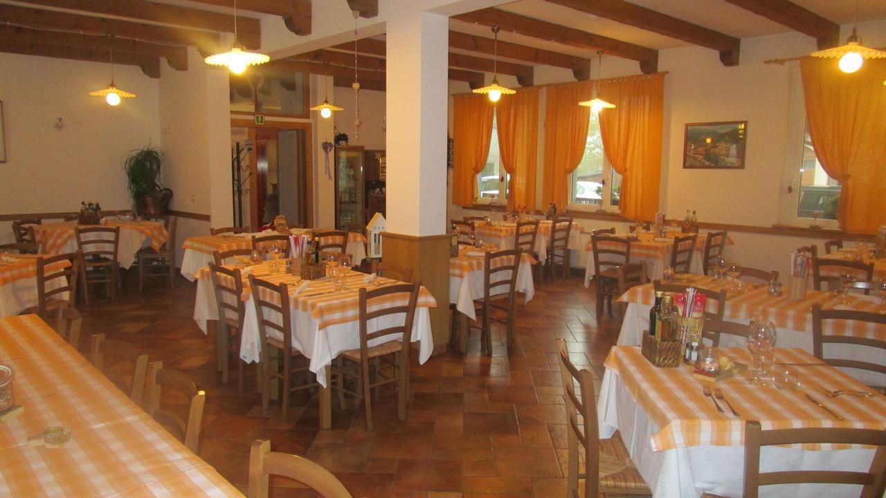 Hotel Al Castello Artegna Esterno foto