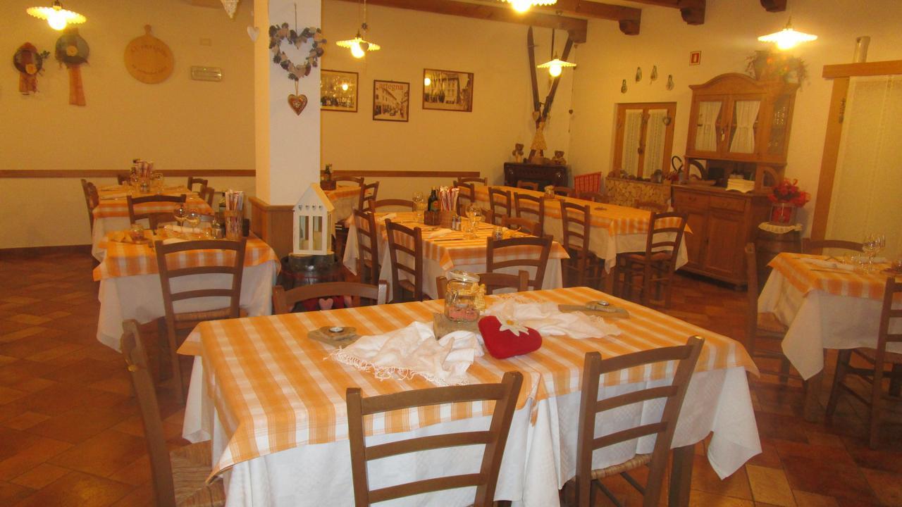 Hotel Al Castello Artegna Esterno foto
