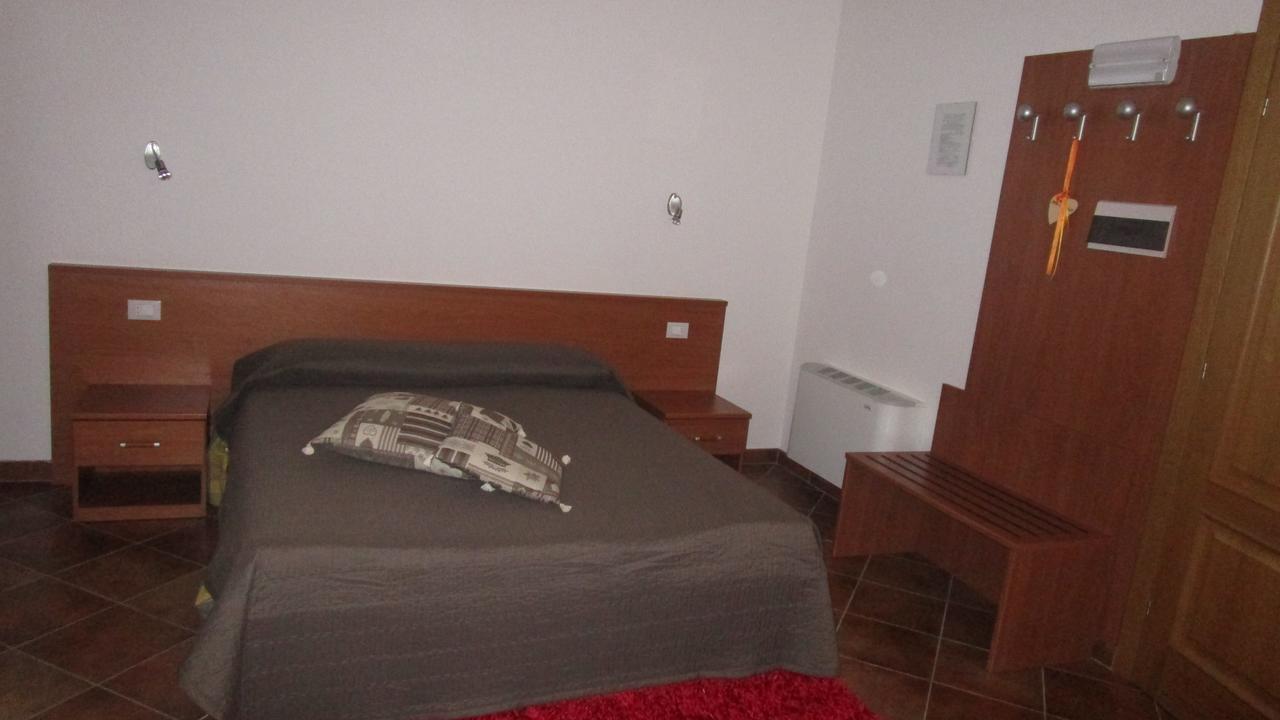Hotel Al Castello Artegna Camera foto