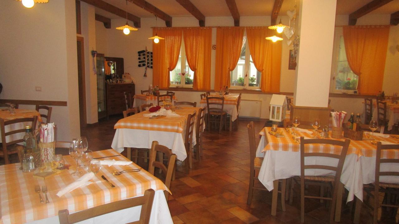 Hotel Al Castello Artegna Esterno foto